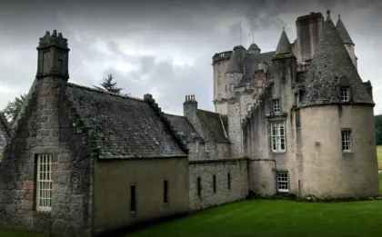 Visit Castle Fraser! – An amazing castle near Aberdeen!