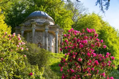 Visit the Historical Stourhead House and Beautiful Gardens in Wiltshire