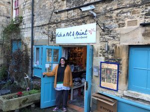 Pick a Pot and Paint in the Cotswolds