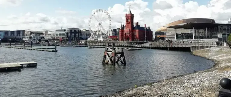 Take a Free Tour of Cardiff with Fogo