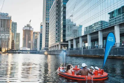 Hot Tub Boat Experience in Canary Wharf, London