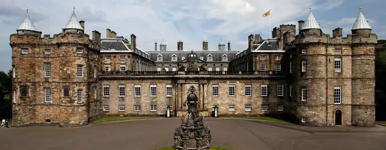 Visit the Royal Palace in Edinburgh