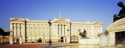 Visit Buckingham Palace London